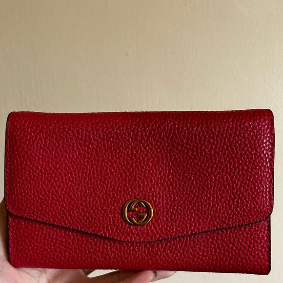 Gucci Scarlet Red Wallet on Chain - Picture 1 of 3